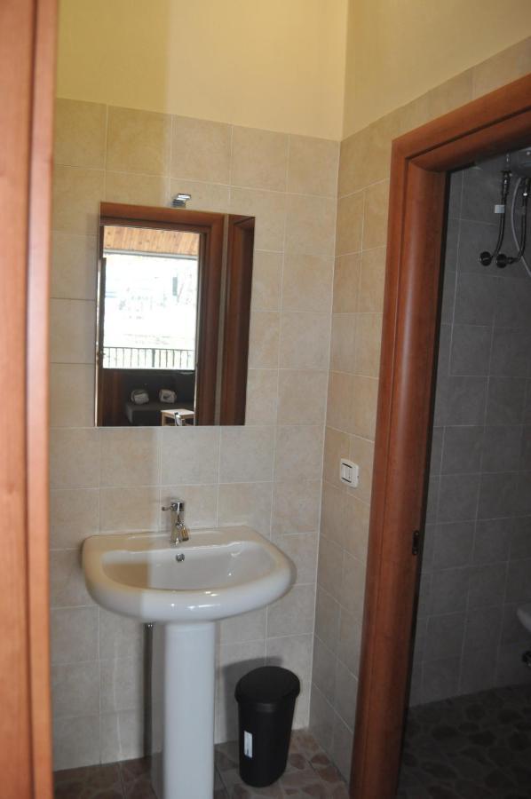 Terminillo - I Fiori Del Terminillo - Tre Faggi Apartment Bagian luar foto
